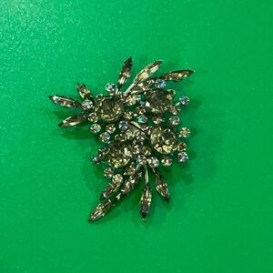 Vintage Signed Cathe Flower Rhinestone Brooch/Pin